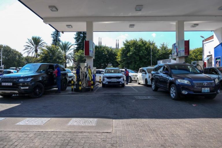 Empresários moçambicanos esperam dias “difíceis” com subida do preço dos combustíveis