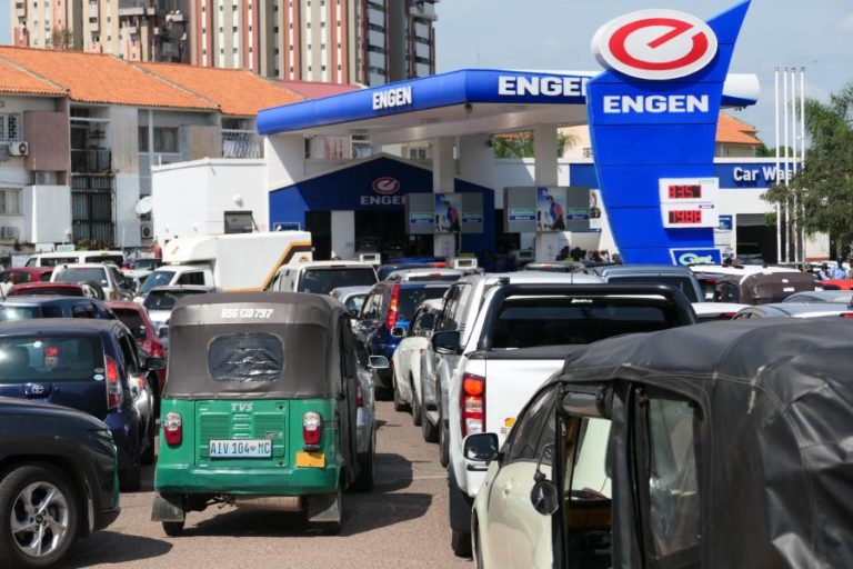 Banco de Moçambique admite que há gasolineiras sem capacidade para importar
