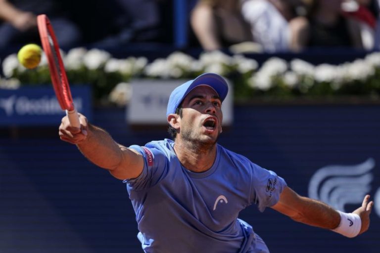 Tenista Nuno Borges eliminado nos quartos de final do torneio de Cagliari