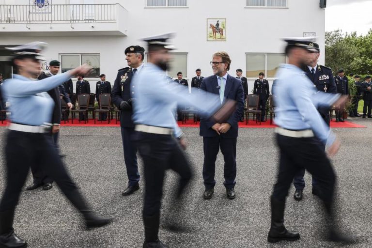 MAI afastou de funções e expulsou 30 militares da GNR e 14 da PSP desde fevereiro