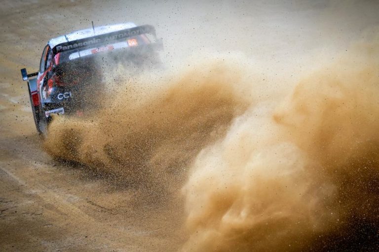 Rali de Portugal: Elfyn Evans abre a pista no primeiro dia de competição (5/7)