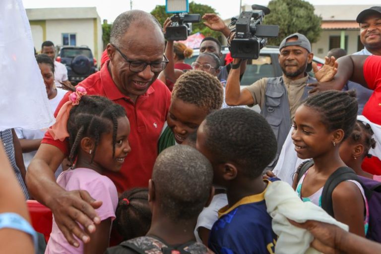 Cabo Verde/Eleições: Líder do MpD em campanha ouve apelos e diz sentir “confiança”