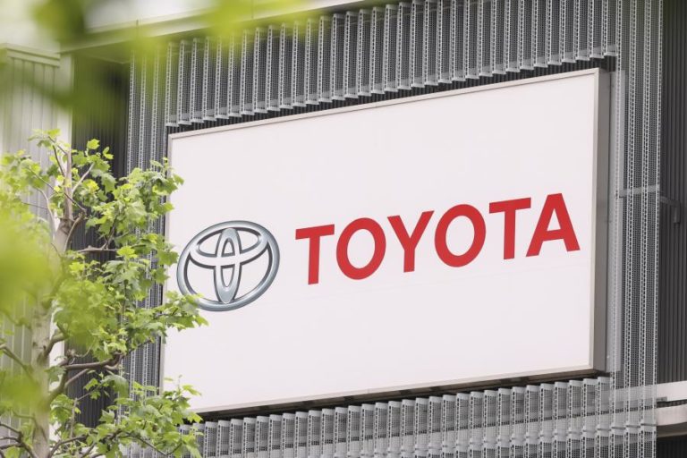 Lucro líquido da Toyota cai 19,2% no ano fiscal de 2025