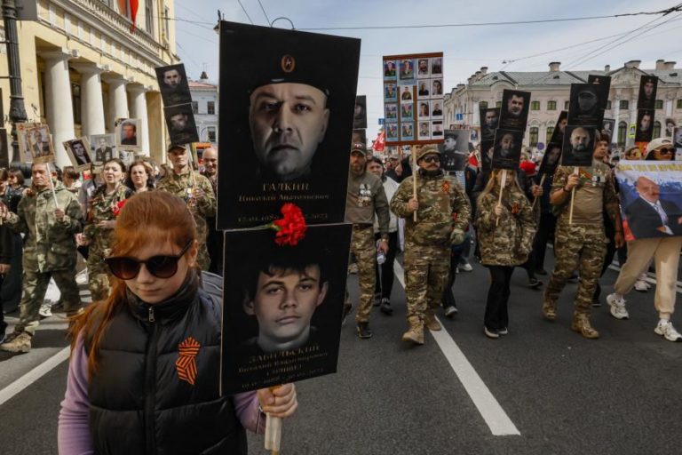 Idosa detida na Rússia por protestar contra o regime na celebração do Dia da Vitória
