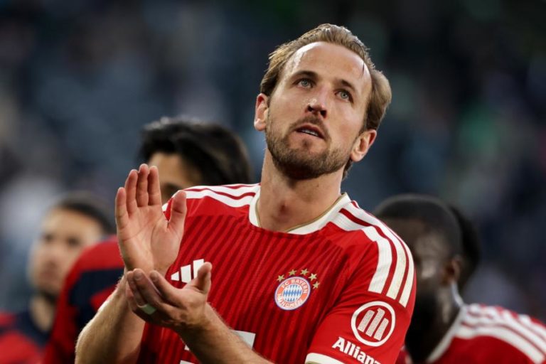 Campeão Bayern vence Wolfsburgo após eliminação na Liga dos Campeões