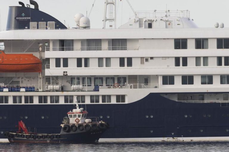 Hantavírus: Arranca desembarque de ocupantes de cruzeiro nas Canárias