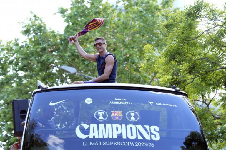Robert Lewandowski despede-se do FC Barcelona