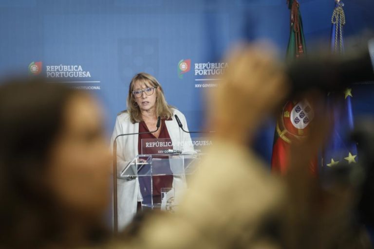 Proposta do Governo contempla mais de 50 alterações ao anteprojeto da reforma laboral