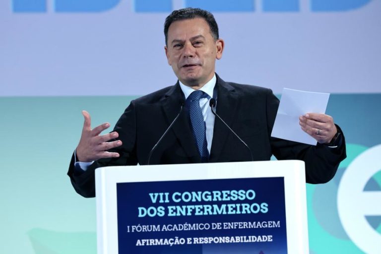 Sindicato dos enfermeiros lamenta “discurso de intenções” do primeiro-ministro