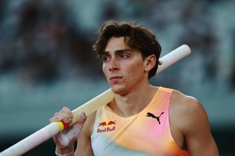Duplantis abre Liga Diamante em grande forma no meeting de Xangai