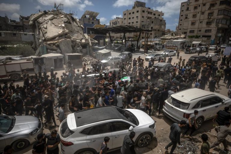 Israel condiciona reconstrução de Gaza ao desarmamento do Hamas