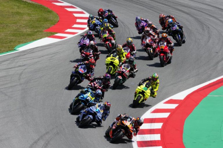 Bandeira vermelha interrompe GP da Catalunha de MotoGP