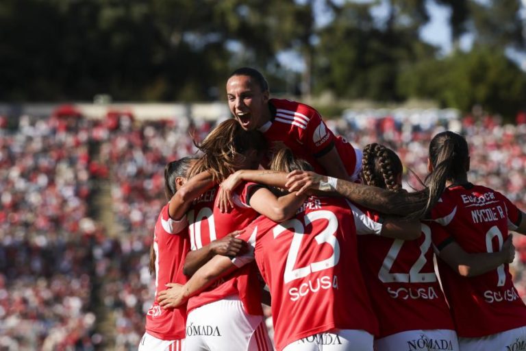 Benfica conquista Taça de Portugal ao vencer FC Porto no primeiro clássico feminino