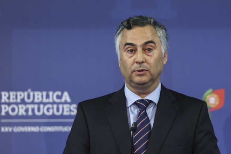 Governo reforça financiamento do ensino profissional em 33 milhões de euros
