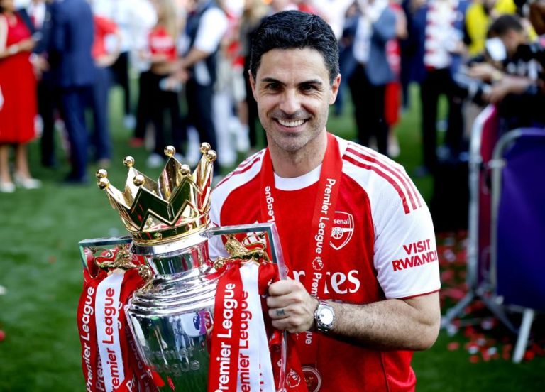 Mikel Arteta eleito o treinador do ano da Liga inglesa