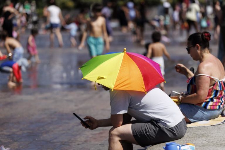 Europa Ocidental vive mais um dia de calor sem precedentes