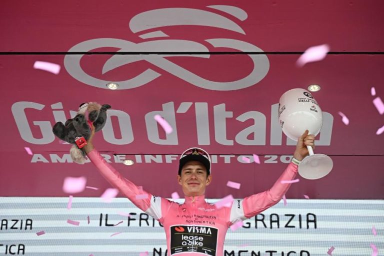 Giro: Vingegaard é o oitavo a ganhar as três ‘grandes’, Eulálio conquista a juventude