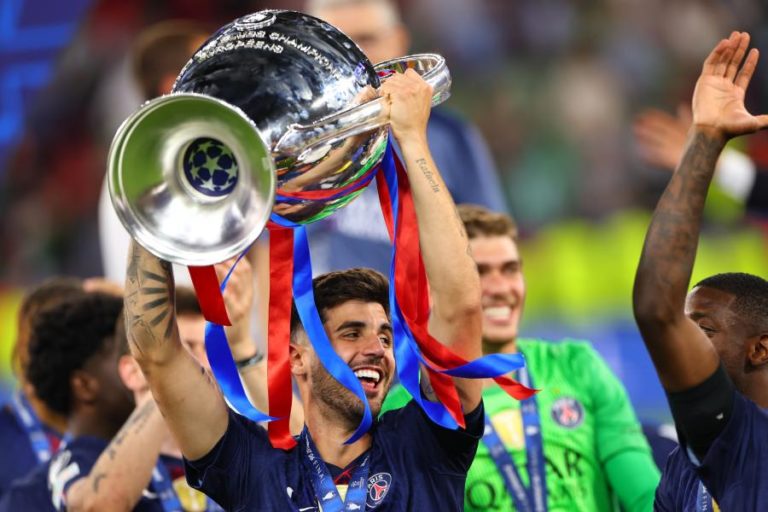 Paris Saint-Germain prolonga ‘reinado’ ao vencer Arsenal na final da ‘Champions’