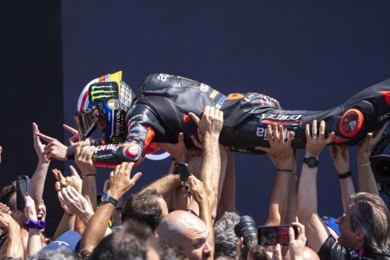 Marco Bezzecchi vence GP de Itália e cimenta liderança do Mundial de MotoGP