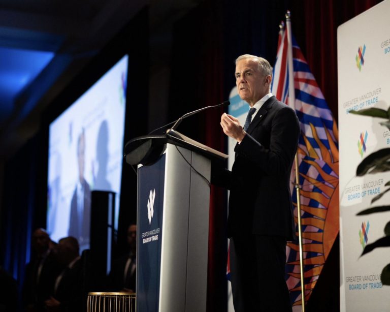 Tiroteio em Tumbler Ridge gera alerta no governo do Canadá