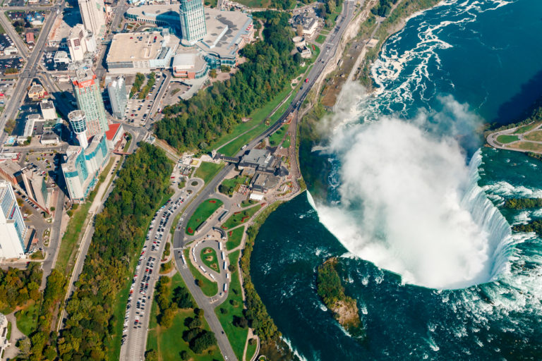 Niagara Renovada e Acessível: Túneis e Plataformas do Journey Behind the Falls Modernizados