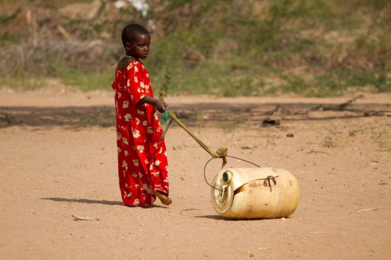 Moçambique quer garantir acesso universal à água para crianças