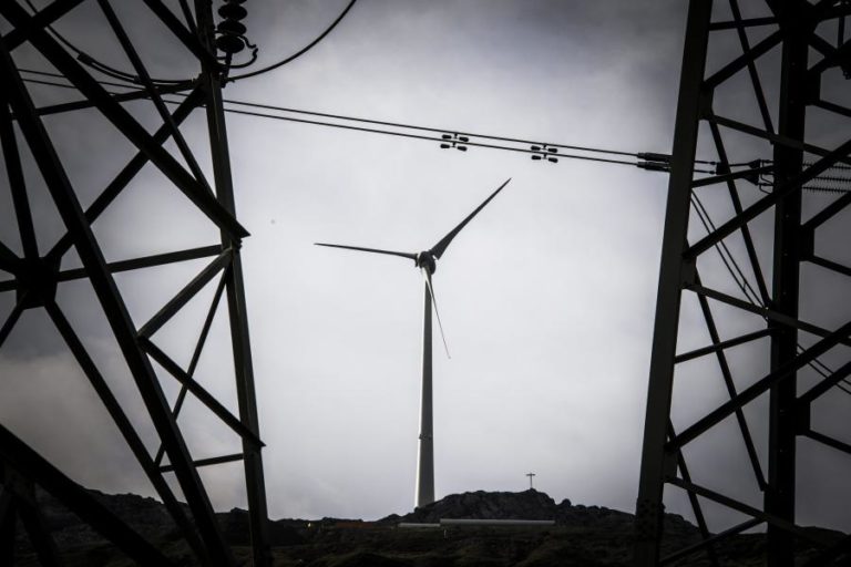 Energia eólica assegura 25,4% do consumo em 2025 mas metas exigem resposta célere – estudo