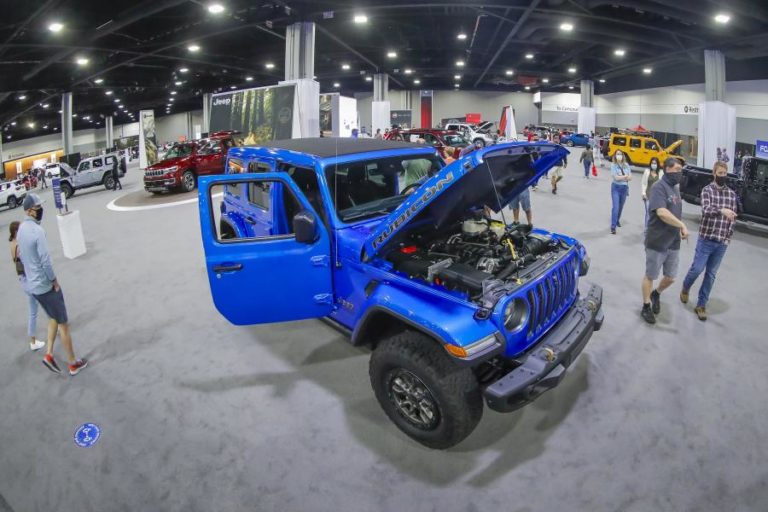 Stellantis chama para revisão 1,3 milhões de veículos Jeep por risco de incêndio