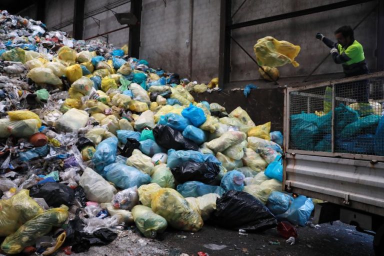 Greve Geral: STAL espera “grande adesão” e efeitos já hoje na recolha de resíduos