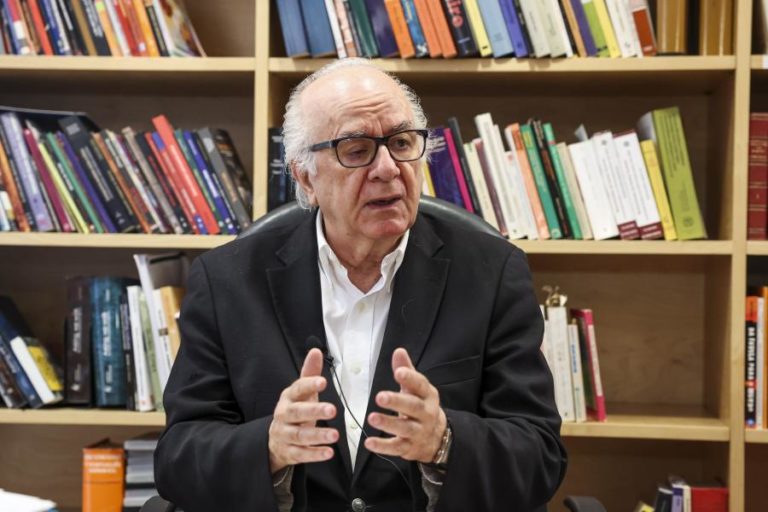 Queixa por difamação contra Boaventura de Sousa Santos foi arquivada após desistência das queixosas