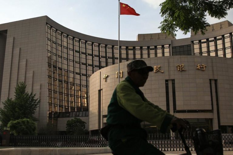 China mantém taxa de juro de referência em 3% pelo 14.º mês consecutivo