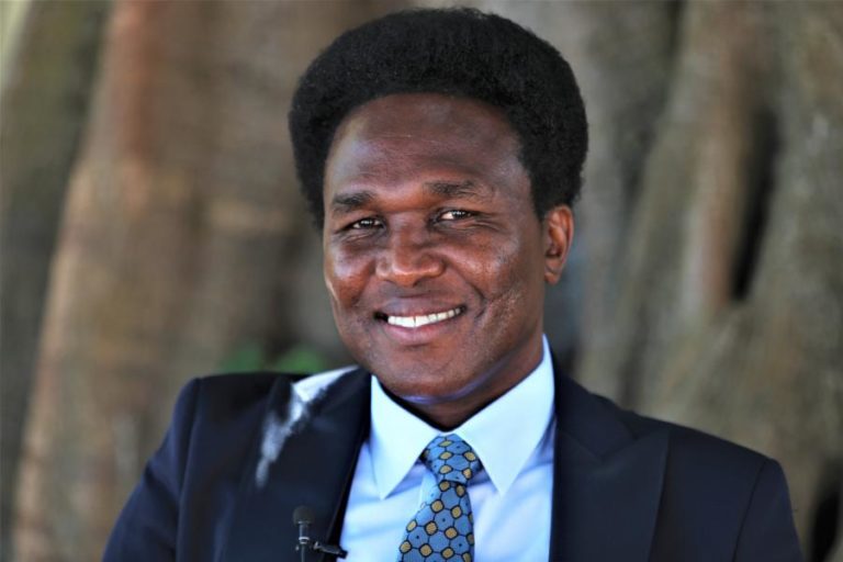 Venâncio Mondlane é candidato único à liderança do partido moçambicano Anamola