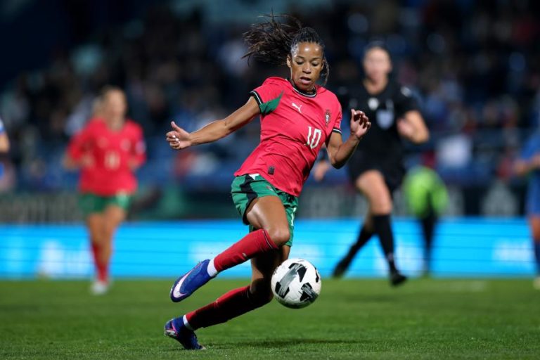 Portugal desce ao 22.º lugar no ranking feminino da FIFA
