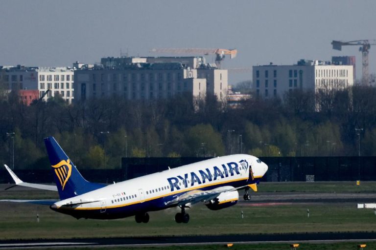 Pilotos europeus da Ryanair aprovam moção de “não confiança” na gestão da empresa
