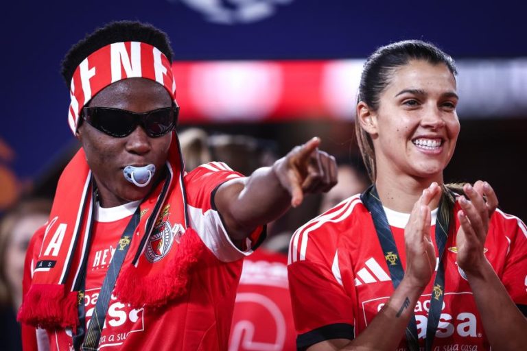 Hexacampeã Carole Costa deixa equipa feminina de futebol do Benfica
