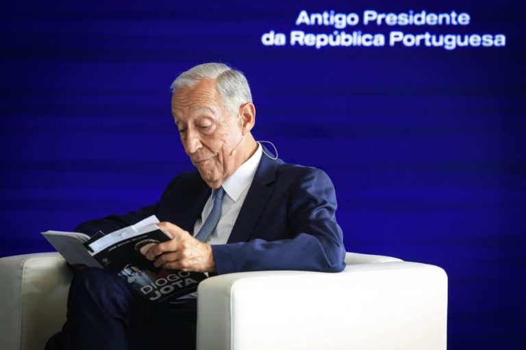 Marcelo diz que governar é hoje mais difícil e sublinha importância da estabilidade