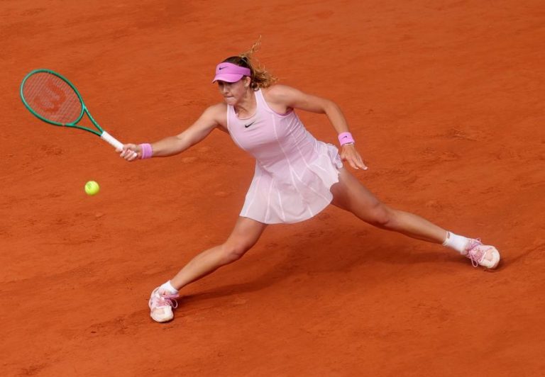 Tenista russa Mirra Andreeva apura-se pela primeira vez para a final de Roland Garros