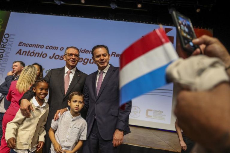 10 Junho: Montenegro promete “garantir condições” aos que ensinam português no estrangeiro