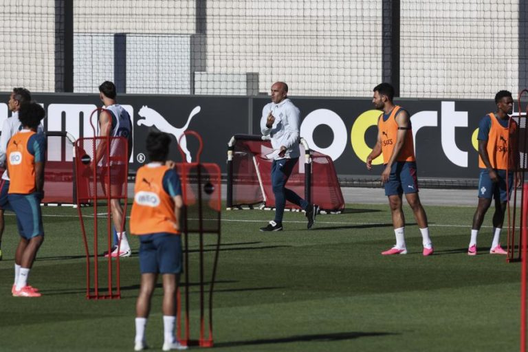 Seleção faz o último treino antes do duelo com a Nigéria
