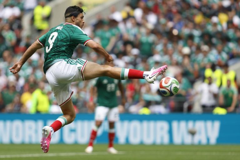 México vence África do Sul no jogo de abertura do Mundial