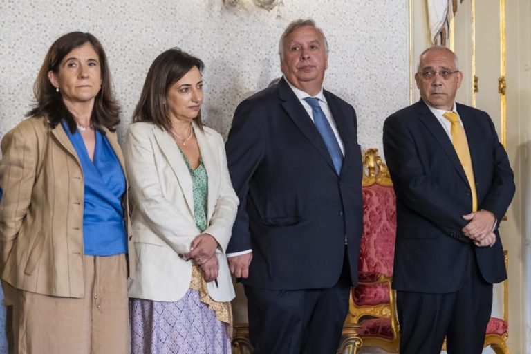 PR deu posse a quatro novos juízes do Tribunal Constitucional