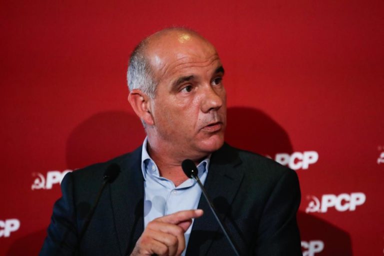 Paulo Raimundo diz que “próximo objetivo” dos trabalhadores é lutar pelo aumento geral dos salários