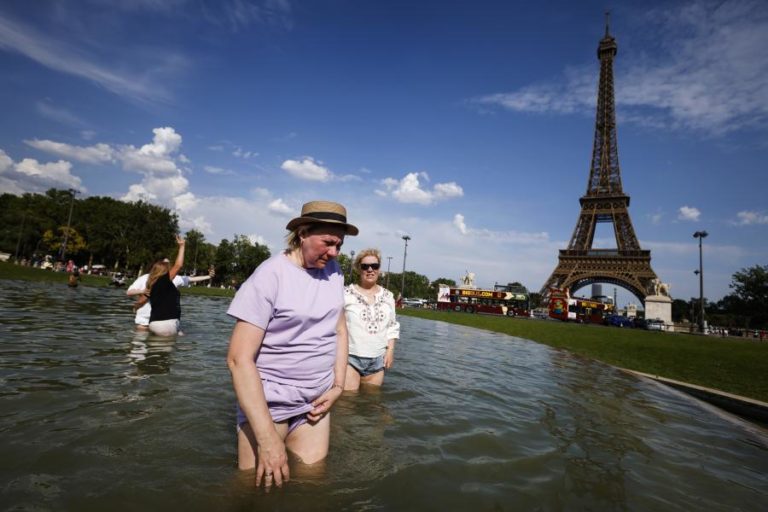 Três quartos de França em alerta máximo na quinta-feira devido ao calor