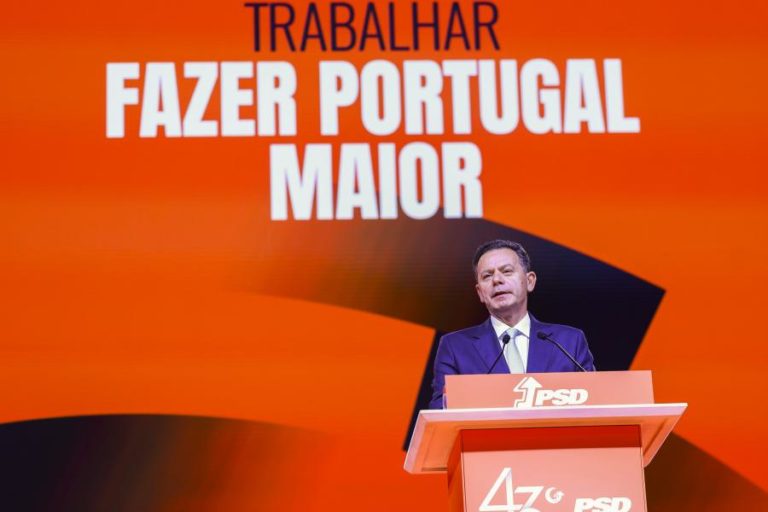 Montenegro anuncia criação de fundo de soberano e reforma da justiça administrativa e fiscal