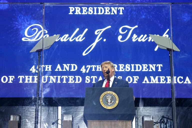 Trump transforma celebrações do 250.º aniversário dos Estados Unidos em comício