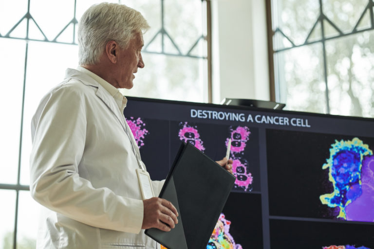 Novo medicamento prolonga vida de doentes com cancro do pâncreas