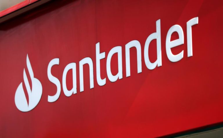 Lucros do Santander sobem 31,3% no primeiro semestre para 8.973 milhões de euros