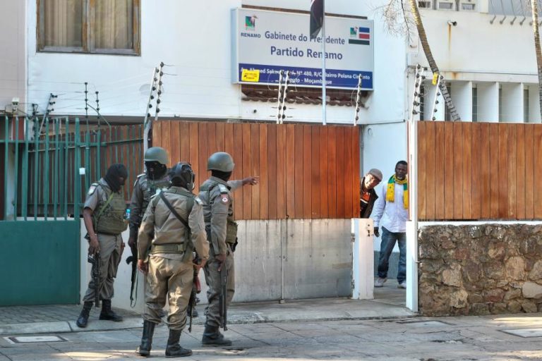Ex-guerrilheiros da moçambicana Renamo notificados por invadirem sede