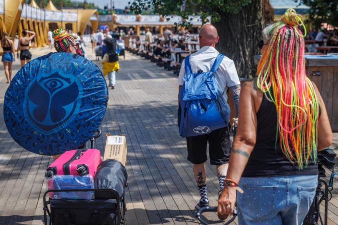 45338286.jpg