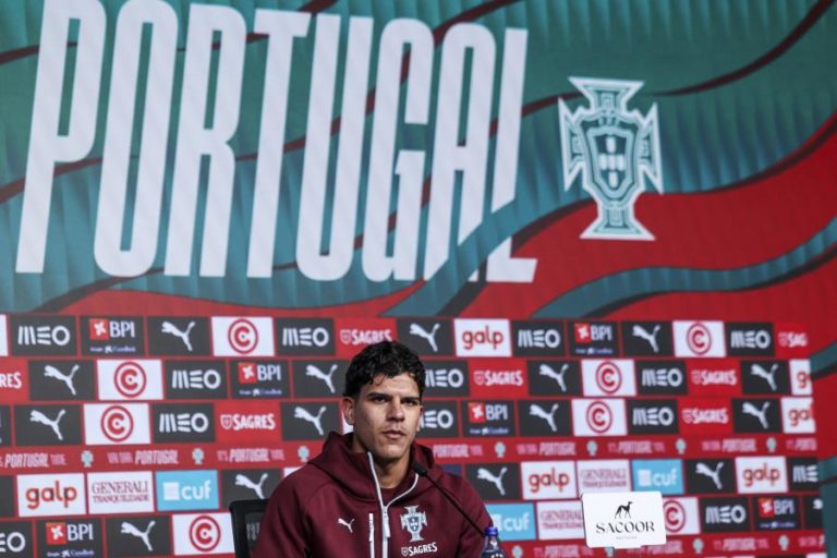 Português Mateus Fernandes é reforço do Tottenham por quase 100 ME